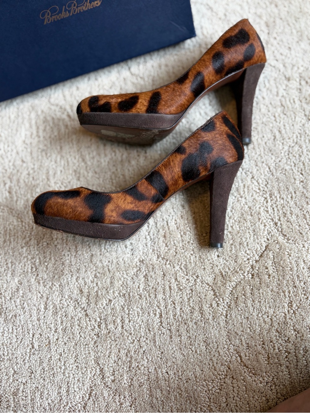 Brooks Brothers Leopard-Print Calf Hair Pumps in Brown and Black - Picture 4 of 8